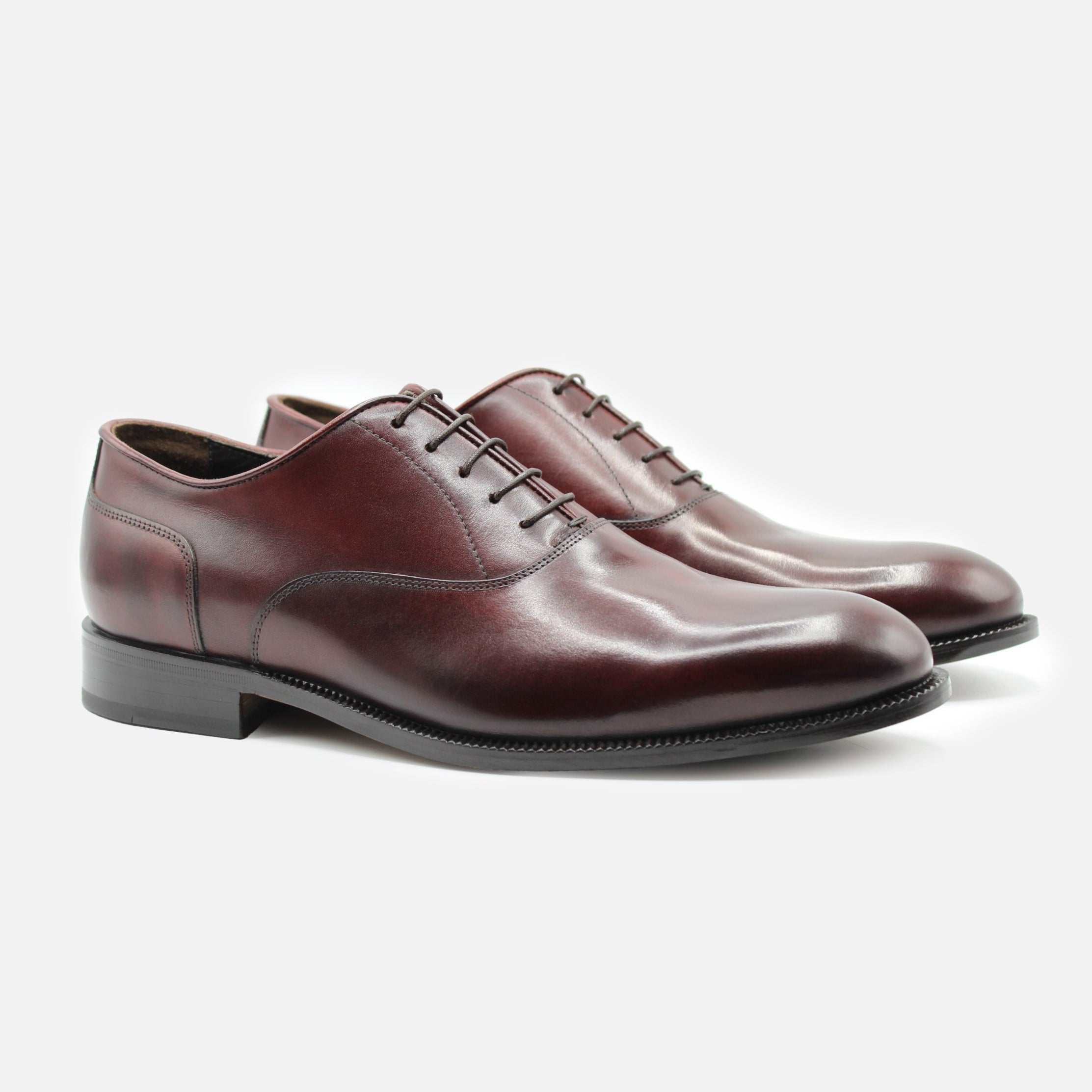 Bespoke Shoes: l’arte di camminare su misura