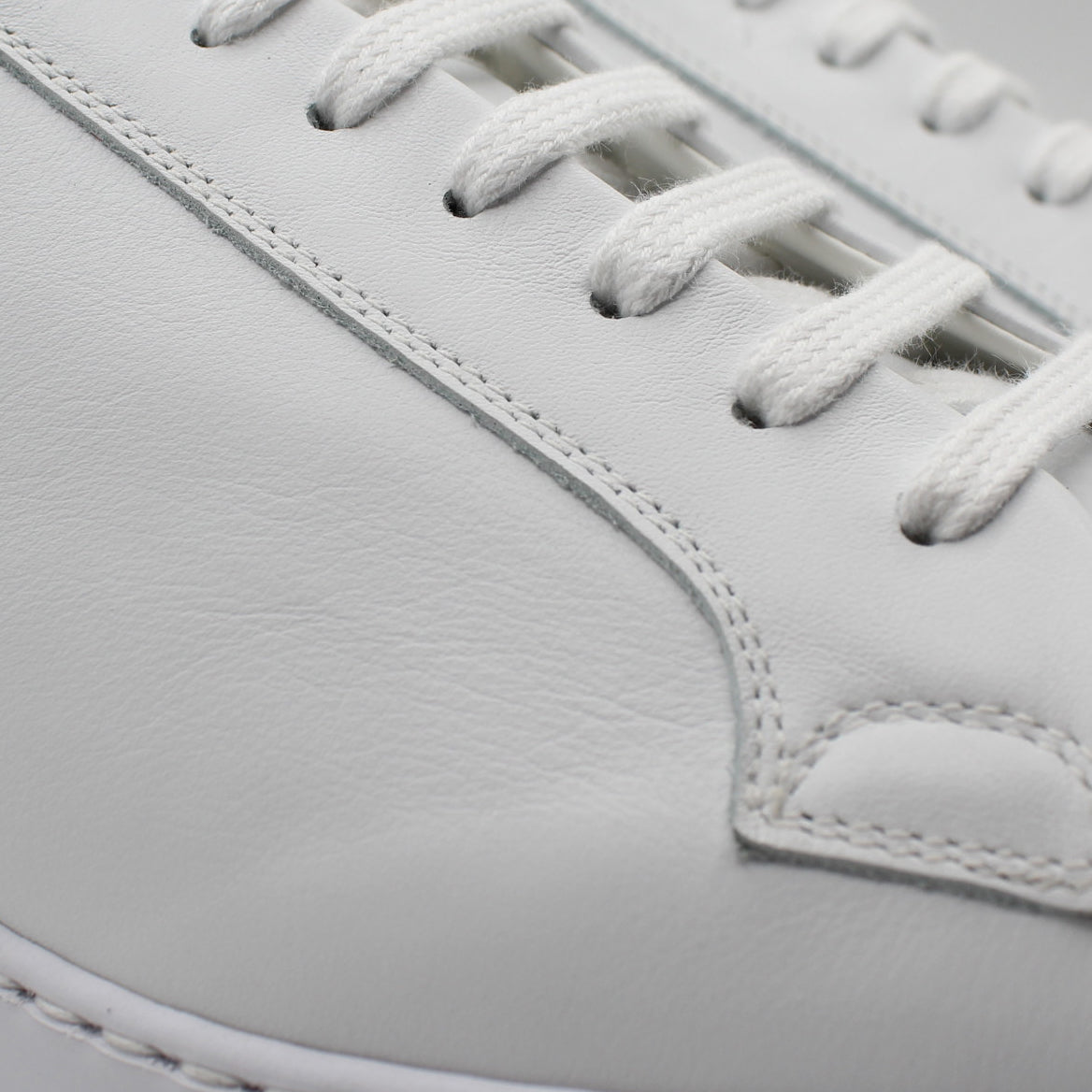 Jesi Calfskin White 